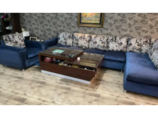 Brabd New 6 seater sofa with centre table