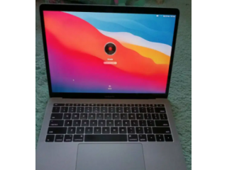 2018 Apple Macbook Pro 13 Retina Looks New Condition Excellent Working