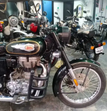 re-standard-bullet-350cc-abs-kick-model-big-1