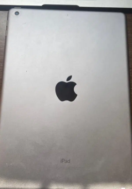 apple-ipad-6th-gen-space-grey-big-0