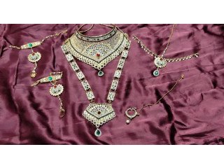 Bridal jewellery set