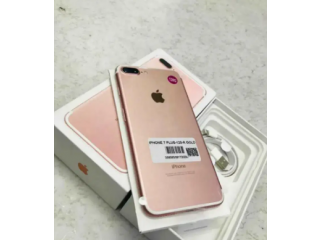 Iphone 7+ (128 Gb) with full kit