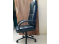 comfortable-office-chair-with-heavy-duty-metal-base-small-1